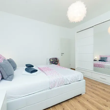 Luxury Angel شقة سبليت